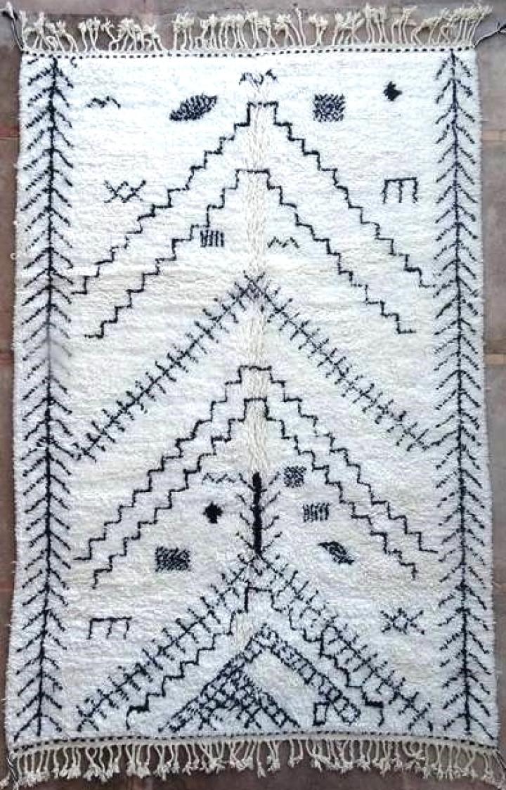 Berber living room rug #BO56329 from the Beni Ourain catalog