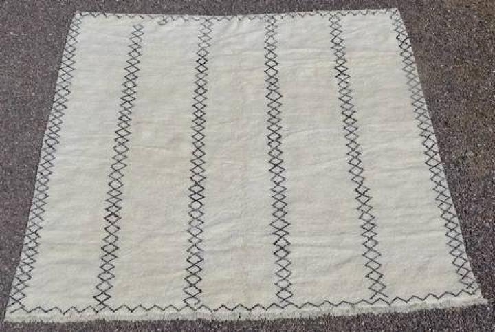 Berber living room rug #BO43104/MA type Beni Ourain Large sizes