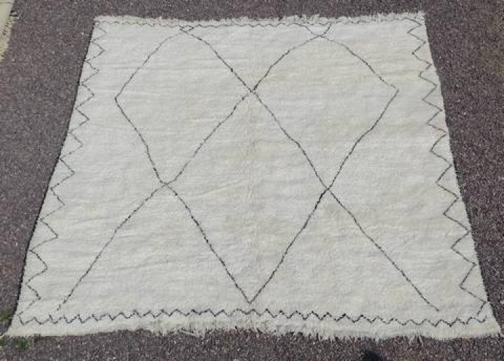 Berber living room rug #BO43105/MA type Beni Ourain Large sizes