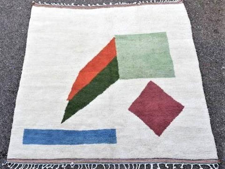Berber living room rug #BO59555 from the Beni Ourain Large sizes catalog