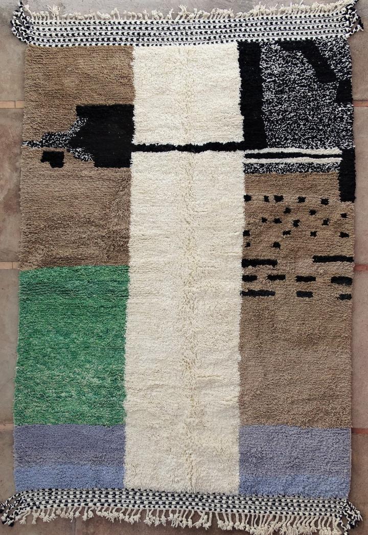 Berber living room rug #BO51065 type Beni Ourain and Boujaad with colors