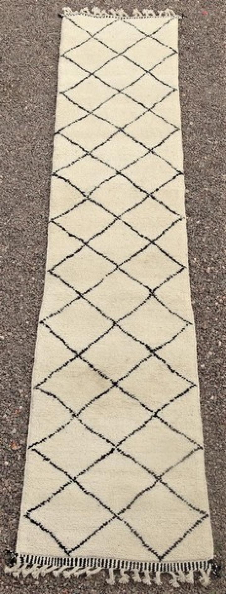 Berber rug #BO51122 from the Beni Ourain Large sizes catalog