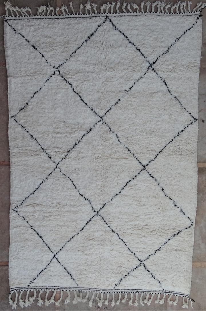 Berber living room rug #BO52121 from the Beni Ourain catalog