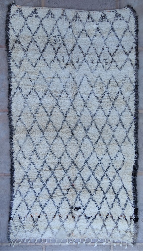 Berber Antique and vintage beni ourain and moroccan rugs #BOA54016