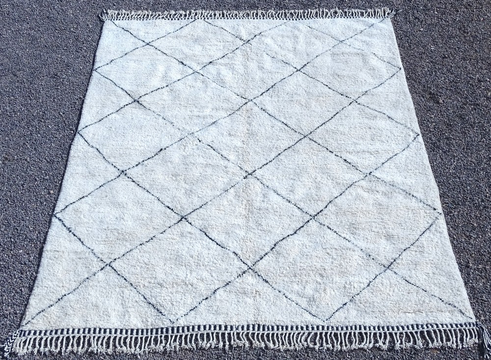 Berber tapijt #BO55337 voor woonkamer van de categorie Beni ourain grote maten vloerkleden
