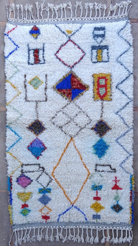 Berber living room rug #BO55344 type Beni Ourain and Boujaad with colors