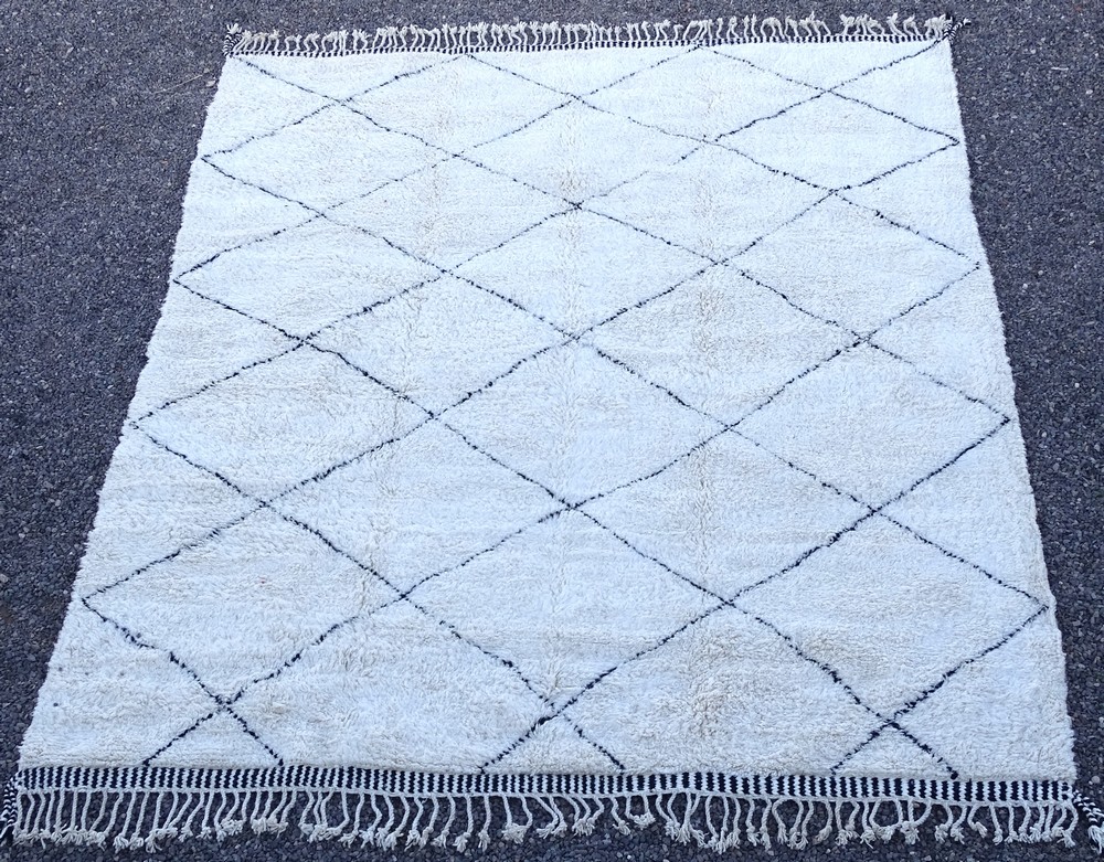 Berber tapijt #BO56095 voor woonkamer van de categorie Beni ourain grote maten vloerkleden