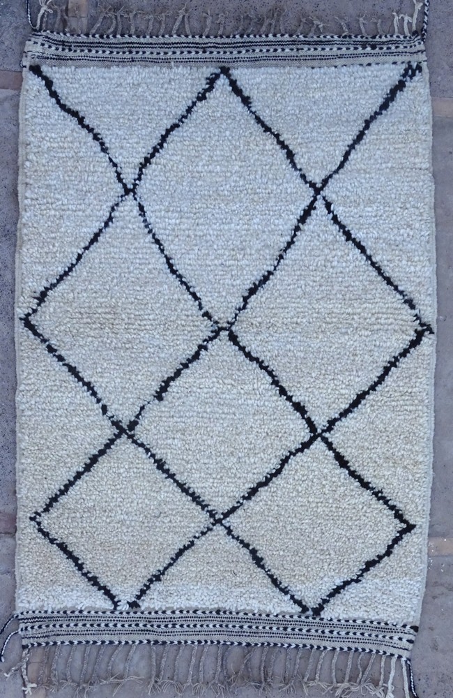 Berber rug #BOZ57070 type Beni Ourain