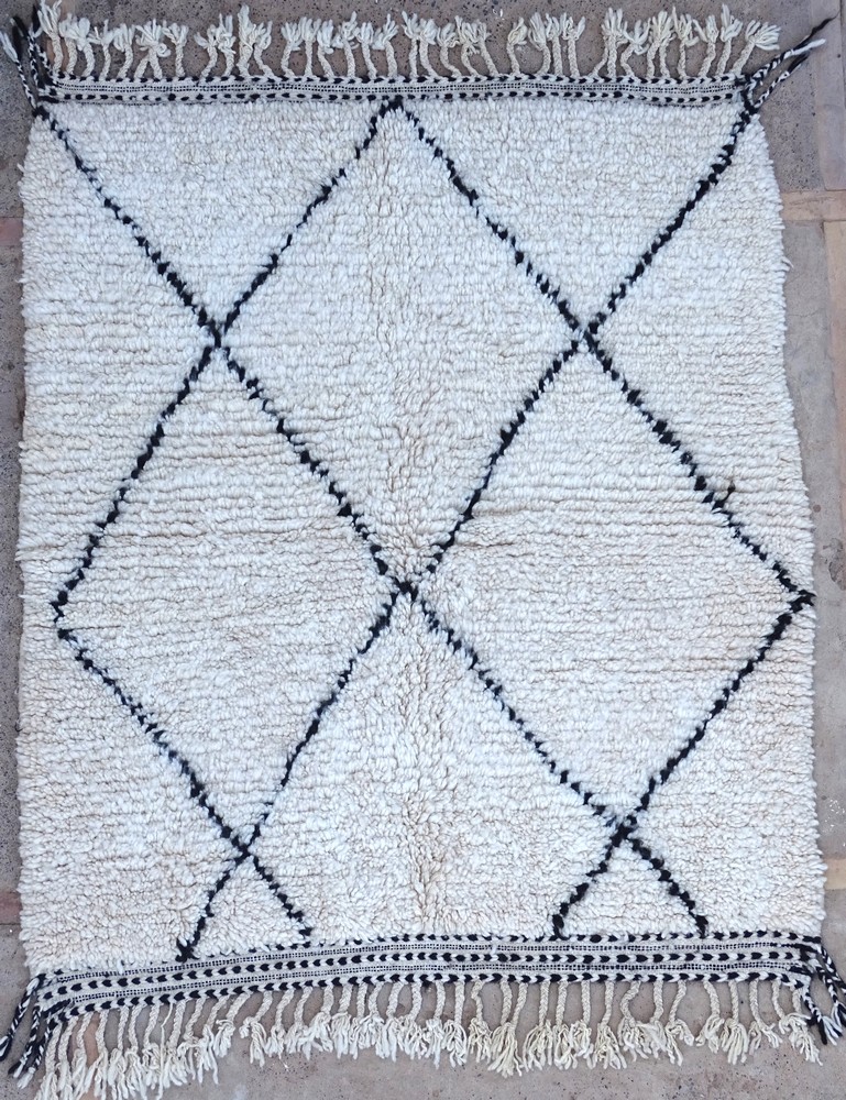 Berber tapijt #BO58024 van de categorie Moderne Beni ourain vloerkleden