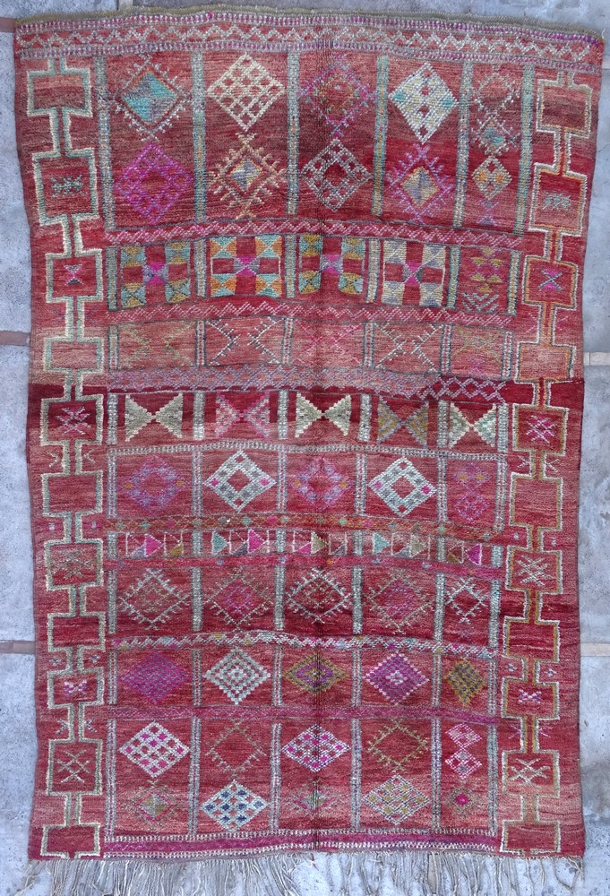 Antique and vintage beni ourain and moroccan rugs #MMA58064 origin Ain Jmaa Sidi Kacem