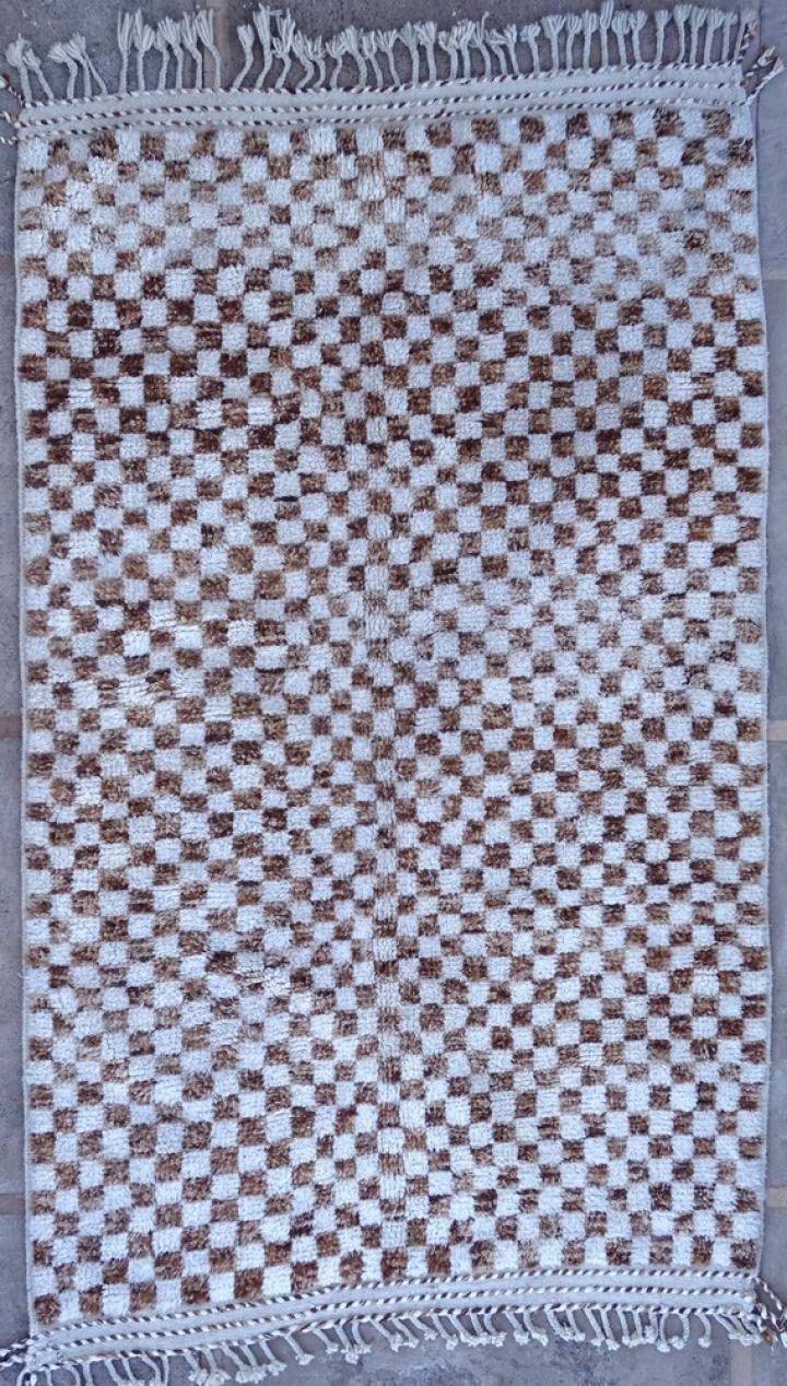 Berber rug #BO59039  365 € carreaux for living room from the Beni Ourain category